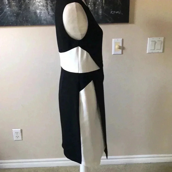 INC International Concepts Black & White Dress w/Cross Over Pleated Front-Size 6 - Picture 7 of 8